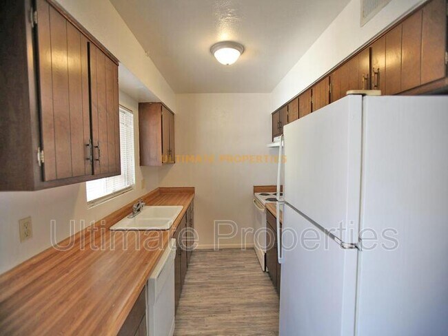 Building Photo - 4126 W Colter St