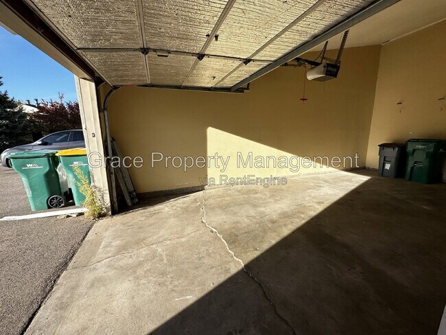 Building Photo - 24 Mountain Shadows Ct