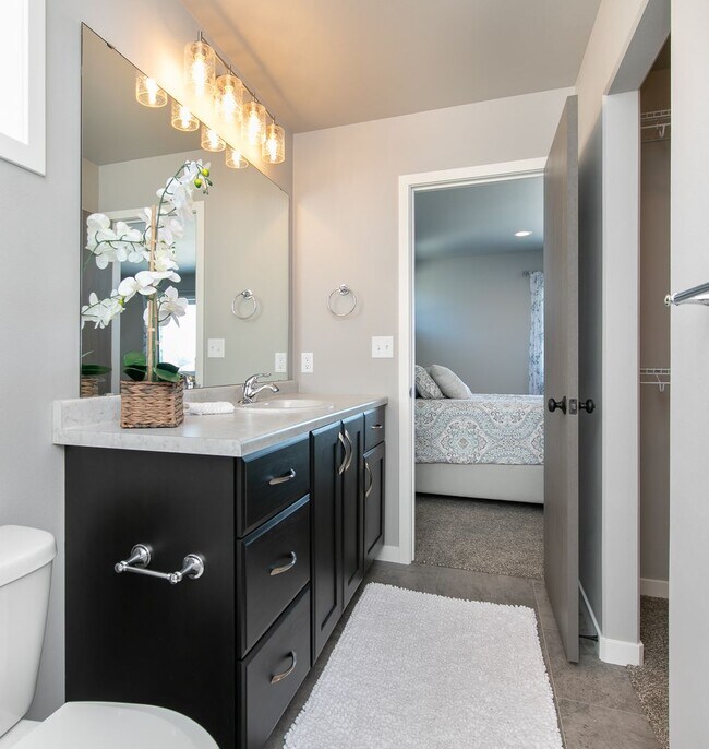 Building Photo - 4-bedroom, 3.5-bathroom West Fargo Single-Family Home w/ 3 Stall Garage