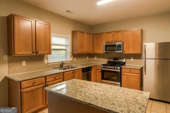 Building Photo - 6419 Stonelake Pl SW