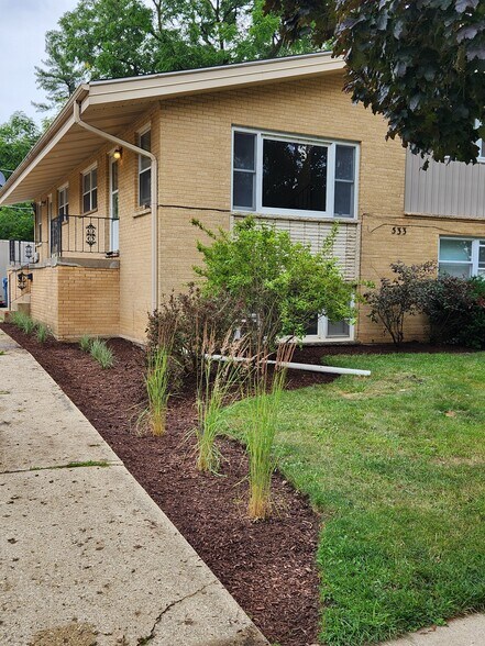 Building Photo - 533 Ryan Ln