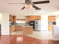 Building Photo - Spacious 4 bedroom Northern Meadows Home with Refriderated Air!
