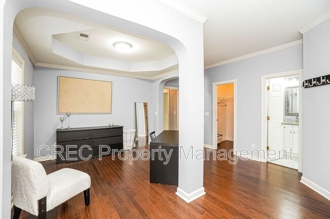 Building Photo - 1202 Grove Park Dr