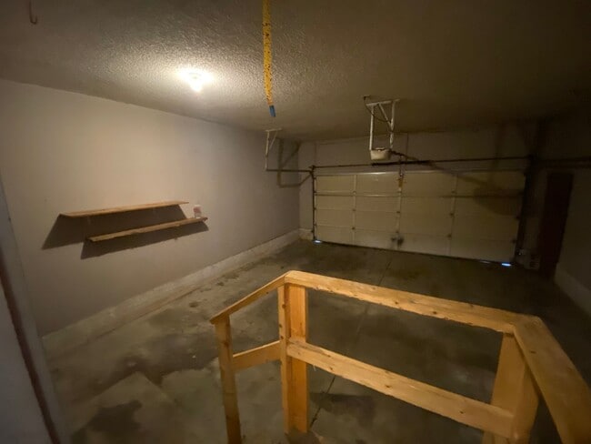 Building Photo - 2 Bedroom | 2 Bathroom | 2 Car Garage, 110...