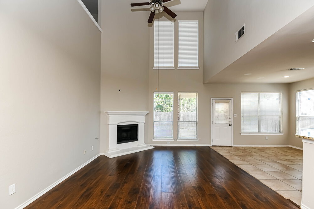 Building Photo - 6216 Melanie Dr