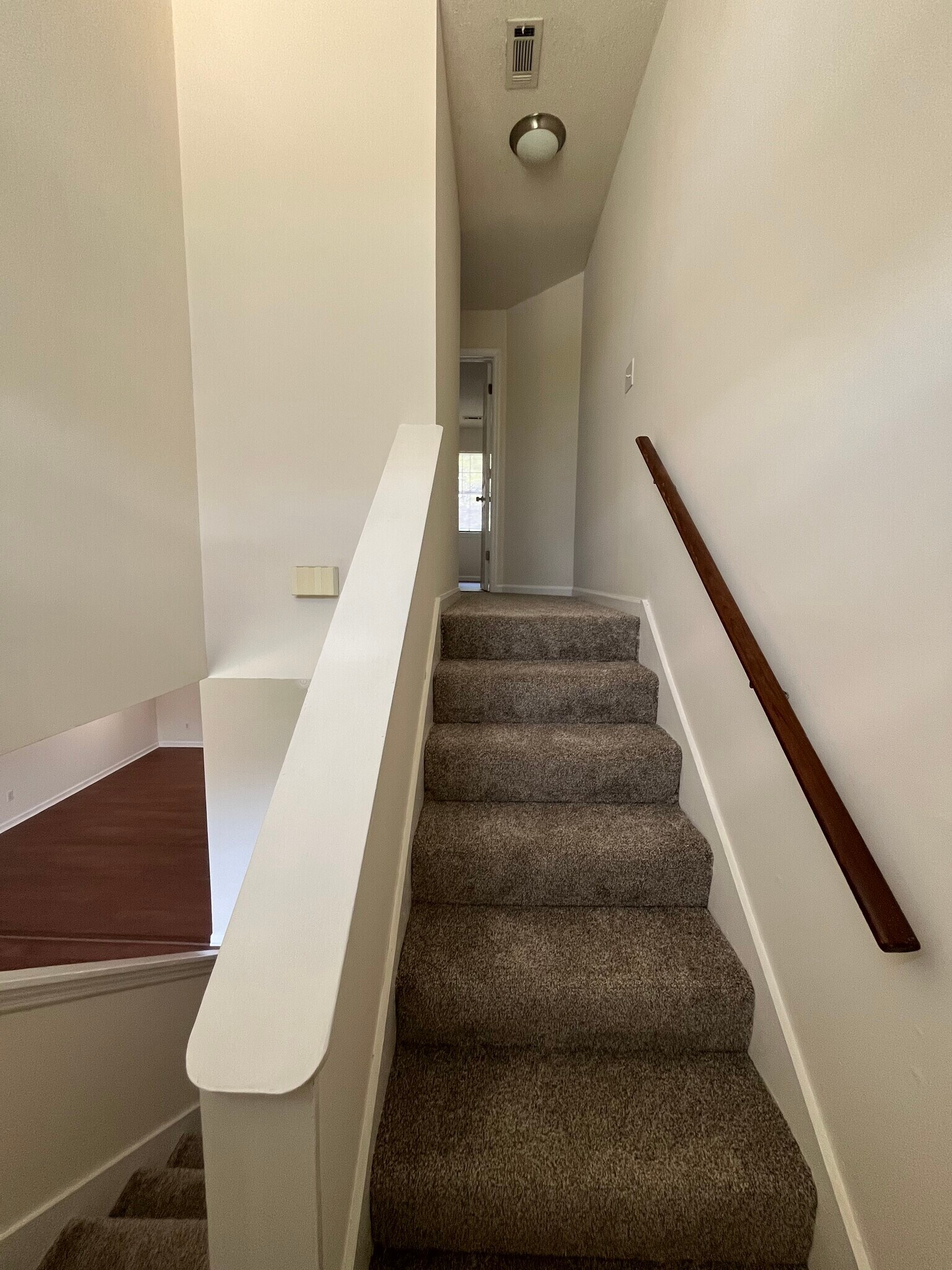 Building Photo - 1319 Stratton Place Dr