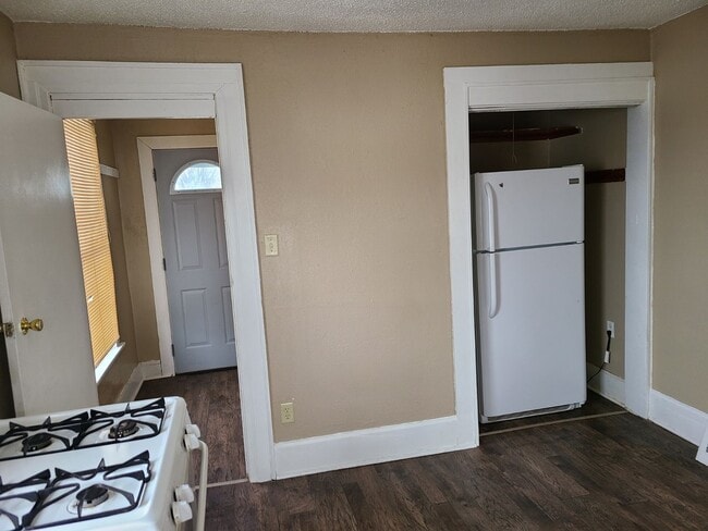 Building Photo - COMING SOON!