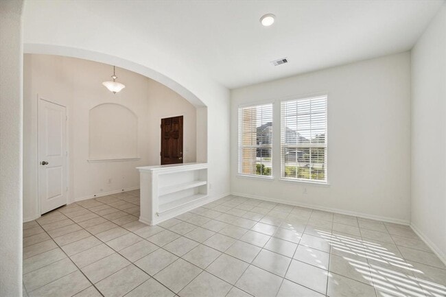 Building Photo - 2602 Ocean Key Dr