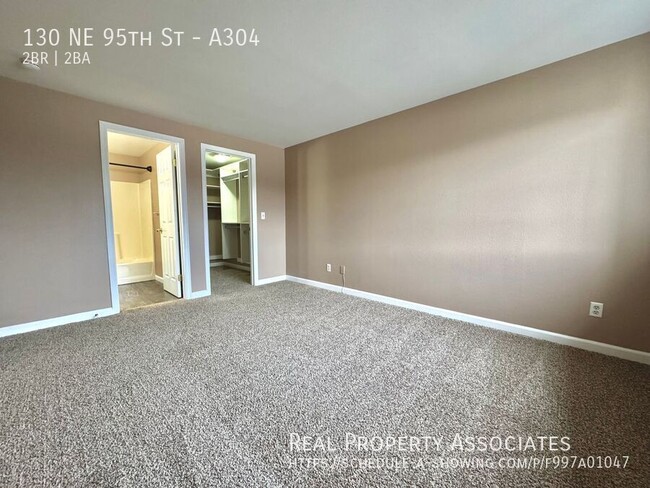 Building Photo - 2 BR/2 Bath Condo Maple Leaf Neighborhood-...