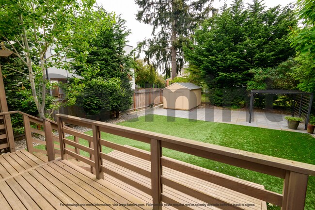 Building Photo - 8520 13th Ave NW