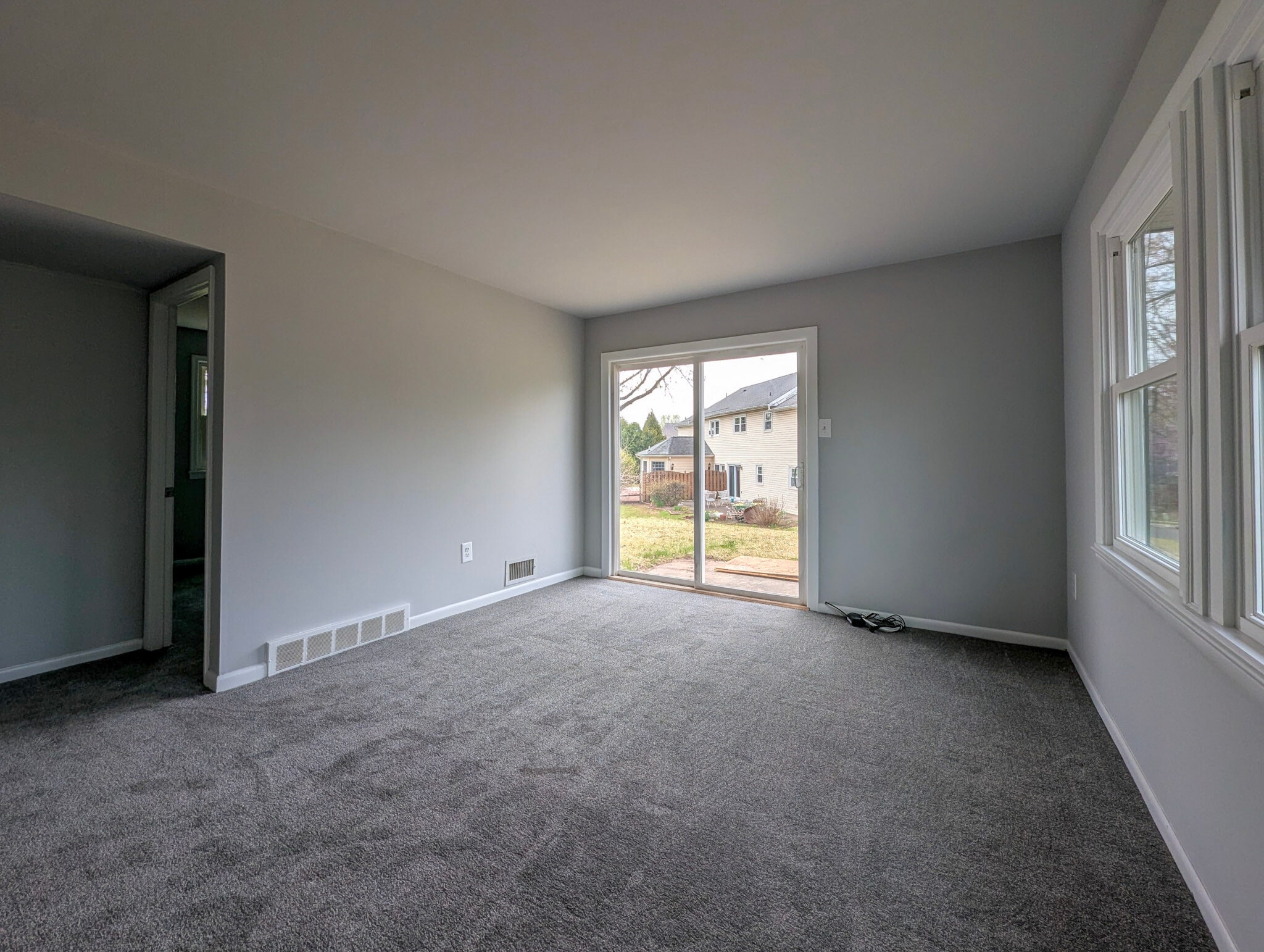 Building Photo - 1583 Yeakel Way