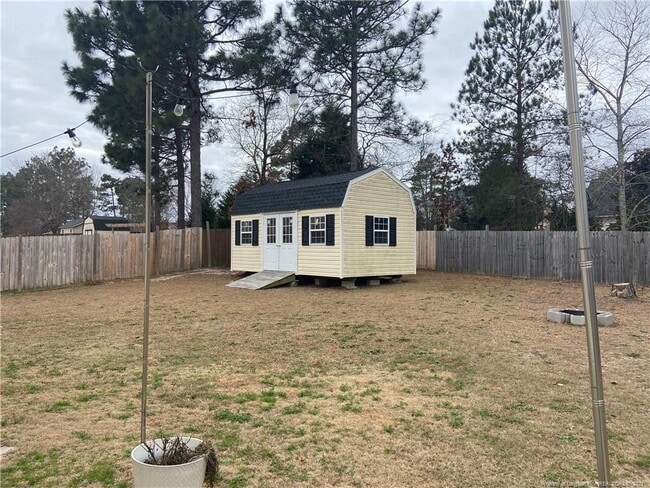 Building Photo - 50 Breezewood Dr