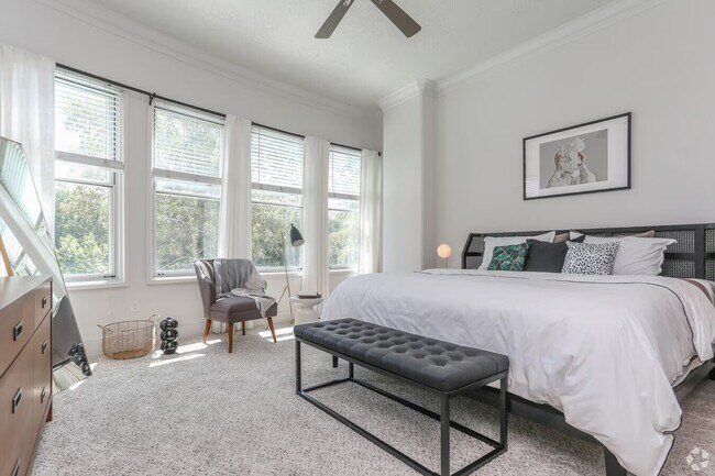 Building Photo - Spacious 1 Bed Apt with Exclusive Move-In ...