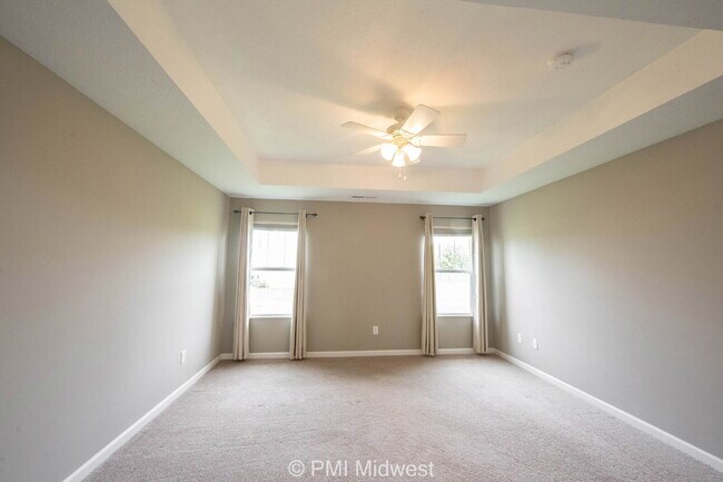 Building Photo - "Charming 3-Bed Oasis with 2 Full Baths in...