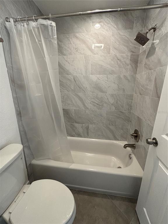 Building Photo - 5815 Erin Ln S