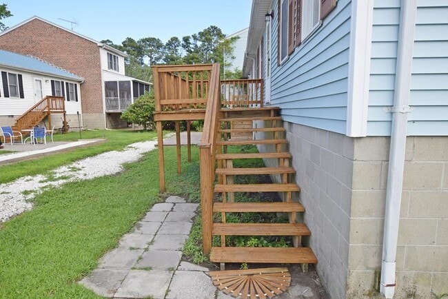 Building Photo - 3648 Ridge Rd