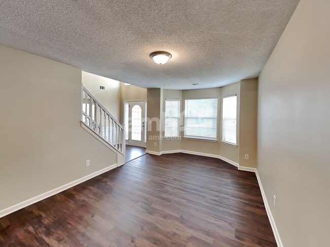 Building Photo - 4909 Lilly Stem Dr