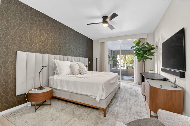 Building Photo - 200 SE Mizner Blvd