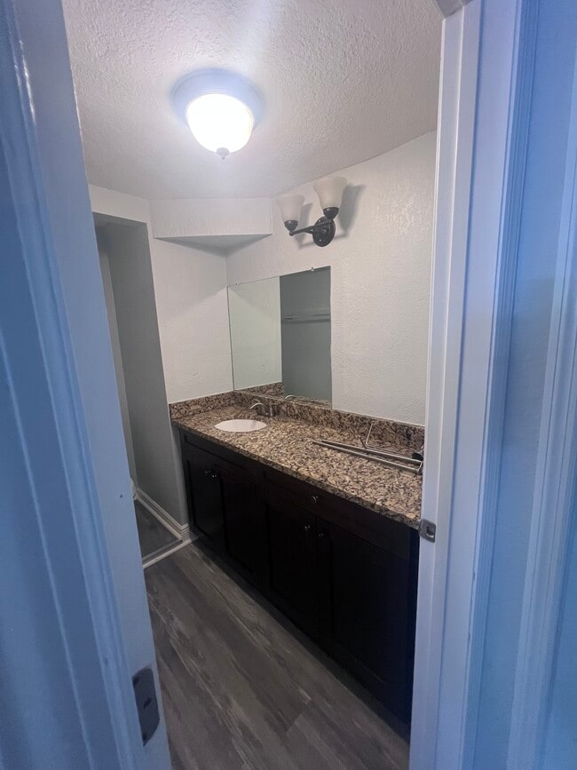 Building Photo - 3649 Haines Rd N