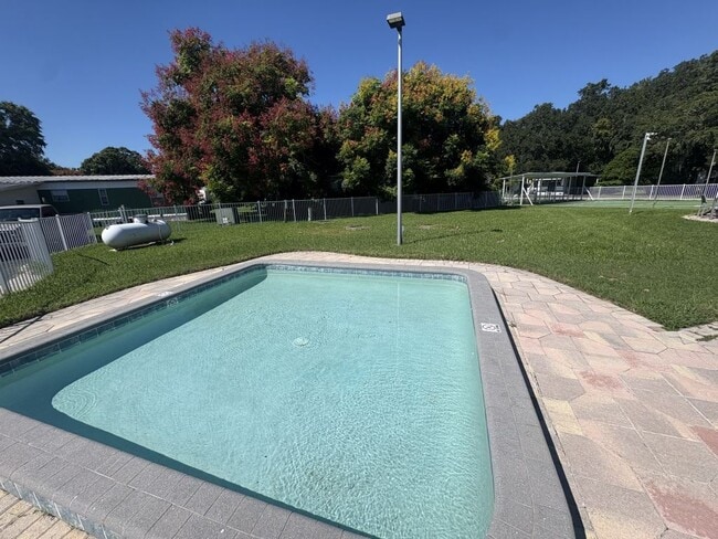 Building Photo - 30 Spring Dr