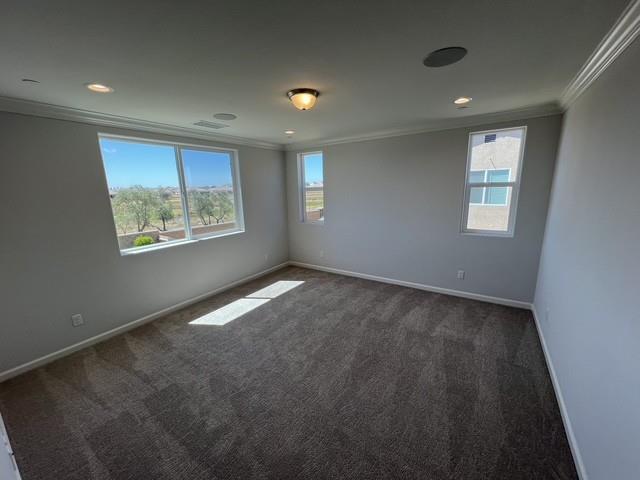 Building Photo - 1229 Traverse Dr S