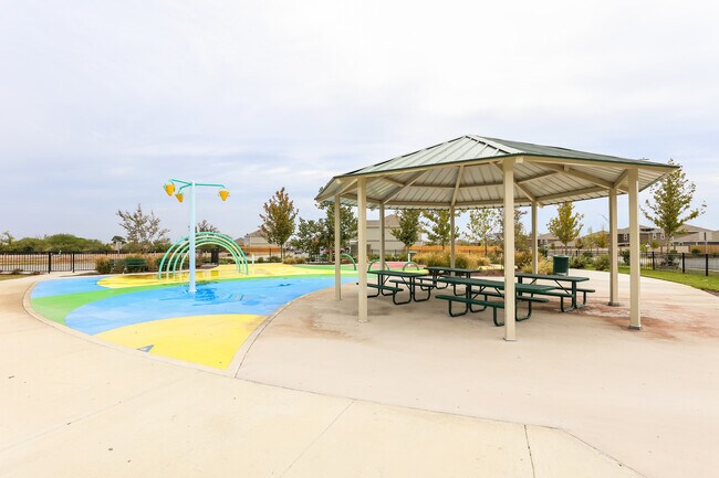 Building Photo - 11047 EYELET HBR