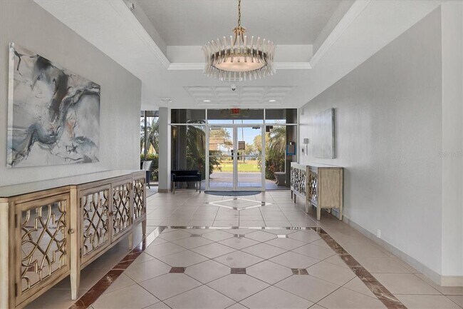 Building Photo - 555 S Gulfstream Ave