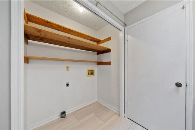 Building Photo - 3889 Stone Hearth Pl