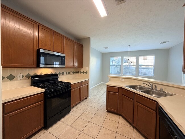 Building Photo - 4531 Park Trail Ln
