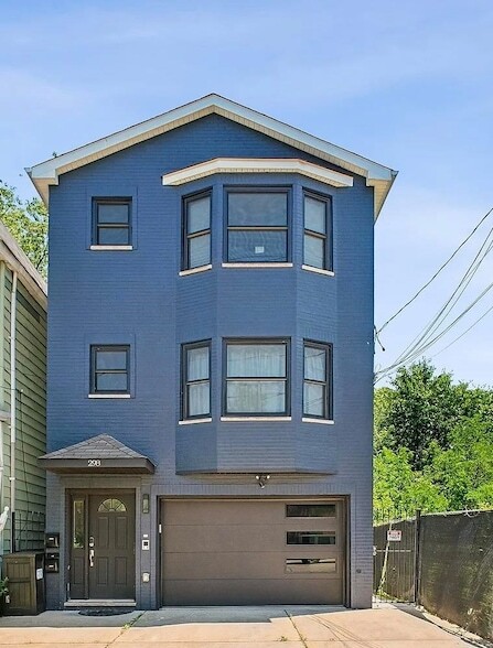 Building Photo - 298 Arlington Ave