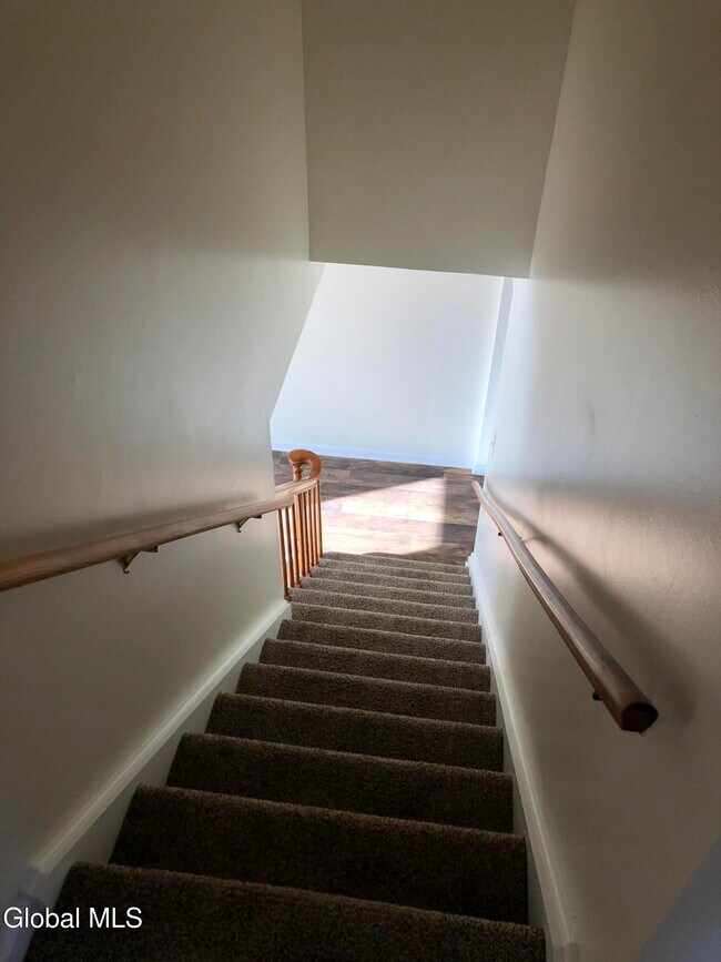 Building Photo - 34 Swayze Dr