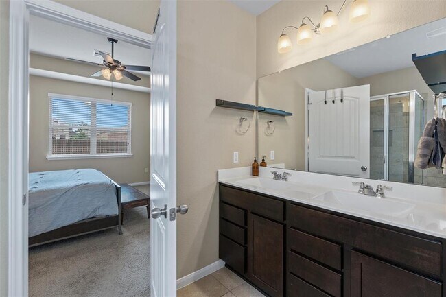 Building Photo - 2428 Lyla Ln