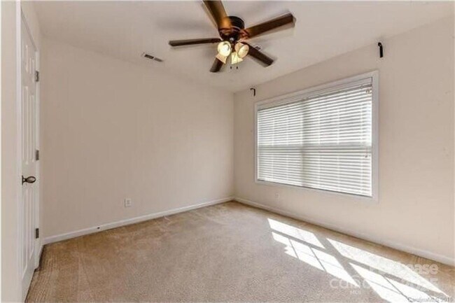 Building Photo - 3111 Gloxinia Rd