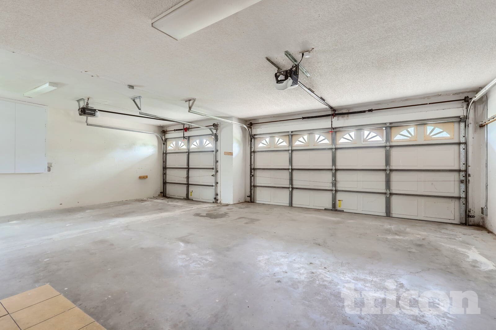 Building Photo - 13530 Coronado Dr