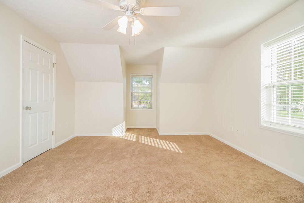 Building Photo - 401 Wildwood Dr