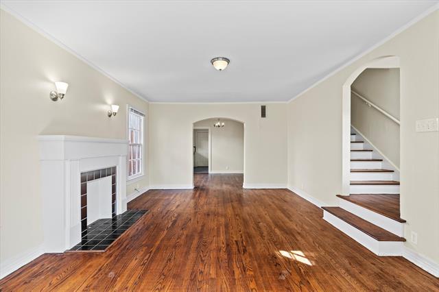 Building Photo - 5927 Lewis St