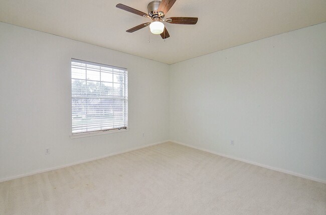 Building Photo - 2803 Norwood Hills Dr