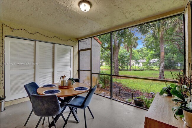 Building Photo - 2505 NW 49th Terrace