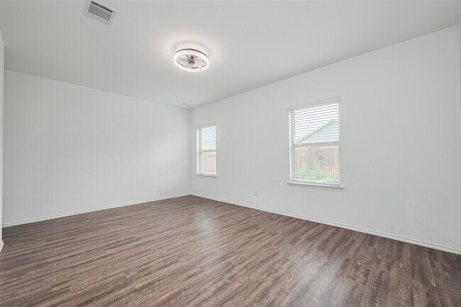 Building Photo - 12518 Pelican Bay Dr
