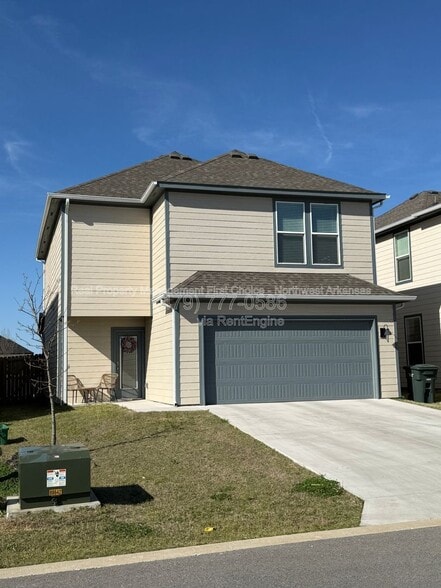 Building Photo - 4801 W Triangle St