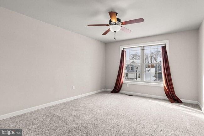 Building Photo - 140 Sage Blvd