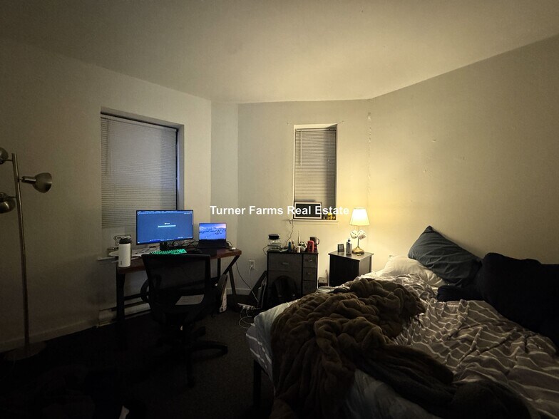 Building Photo - 772 Columbus Ave