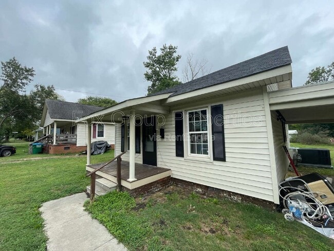 Building Photo - 207 N Meriah St