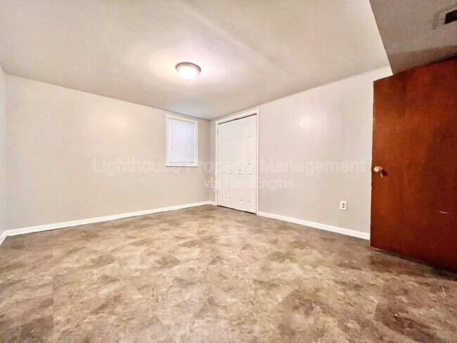 Building Photo - 1745 Dawes Ct SE