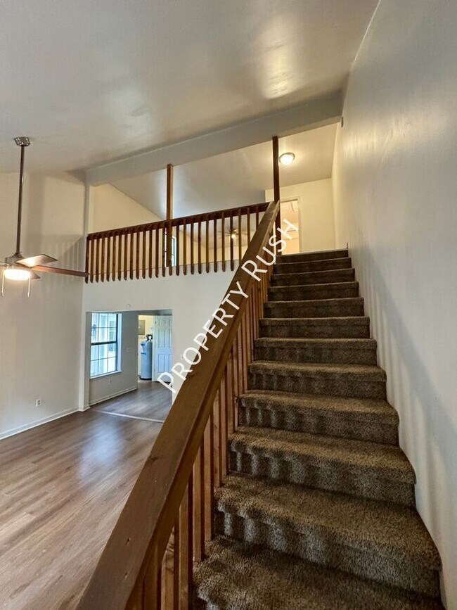 Building Photo - 6018 Champion Rd