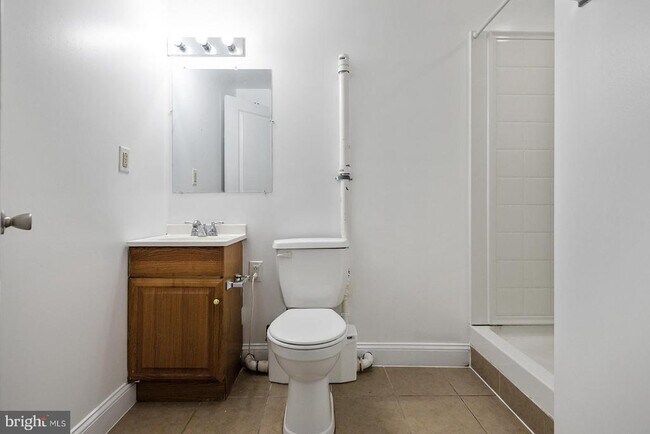 Building Photo - 1940 N Gratz St