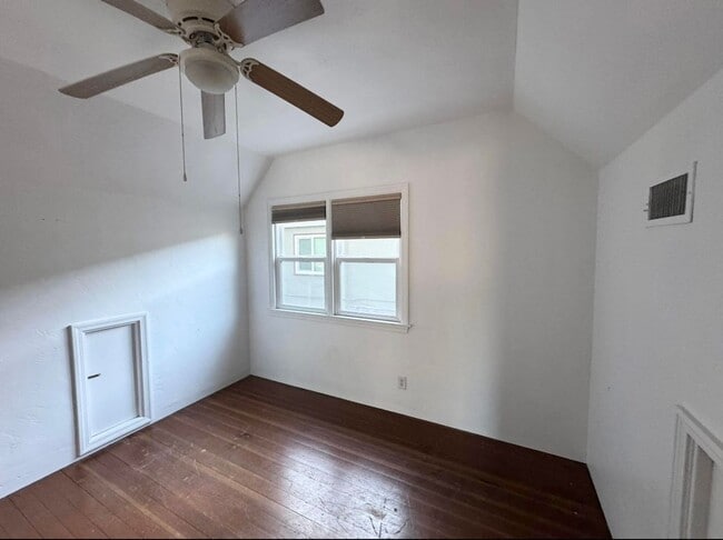 Building Photo - 2823 F St