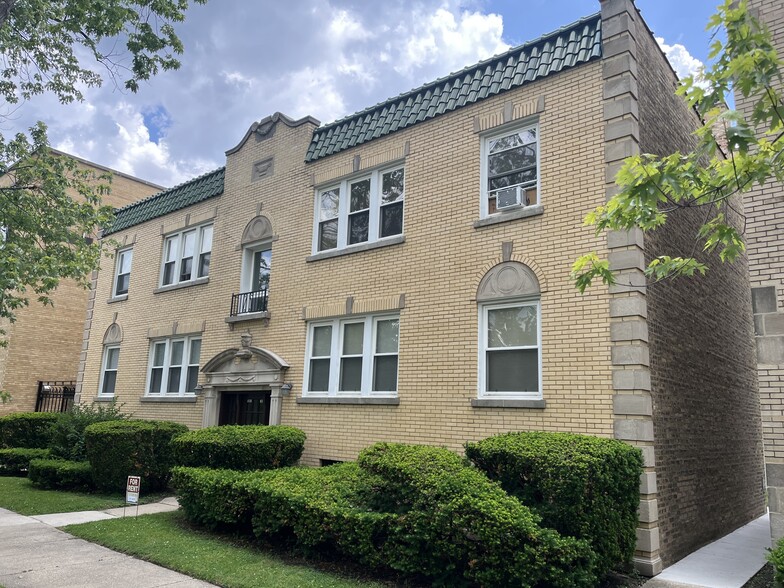 Primary Photo - 5831 N Moody Ave