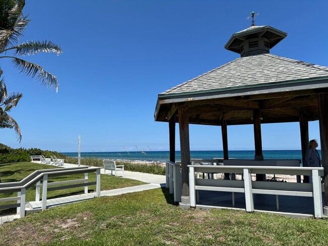 Building Photo - 5505 N Ocean Blvd