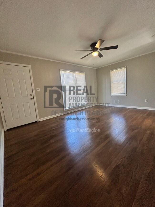 Building Photo - 4123 S Harrison St